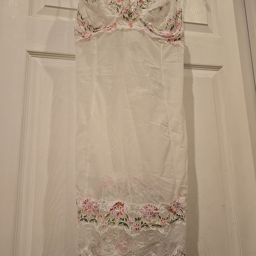 White and Pink Lace Lingerie + Thong Pantie